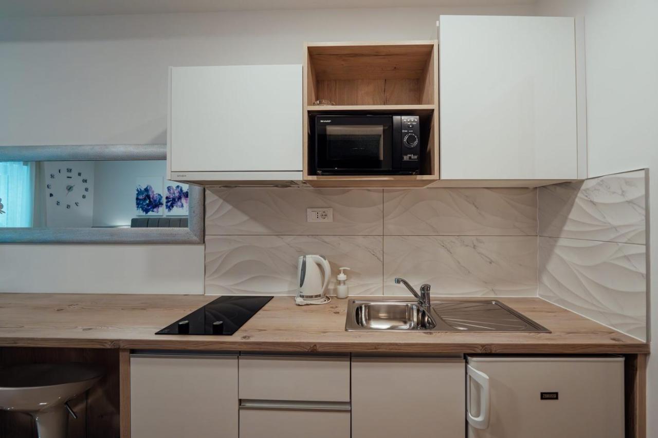 Tina Apartment *